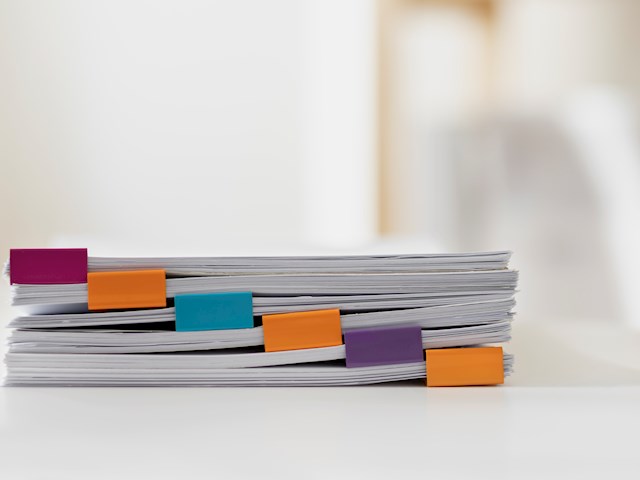 Arquivo automático de documentos e emails